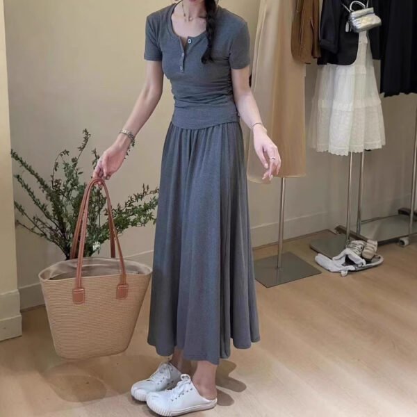 549601888 Design Sense Unique Short Sleeve T-Shirt Women's Summer Slimming Fitted Top and Midi Skirt Two-Piece Set